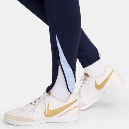 chaussure de foot nike vissé